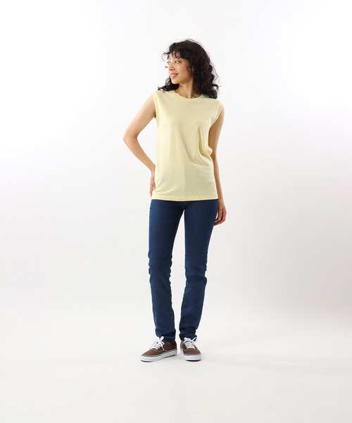 HANES(ヘインズ)の「【Hanes/ヘインズ】レディース ジャパンフィットフォーハー【2枚組】スリーブレスTシャツ 5.3oz(Tシャツ/カットソー・レディース・ホワイト×イエロー・MEDIUM/LARGE)」の5枚目の写真