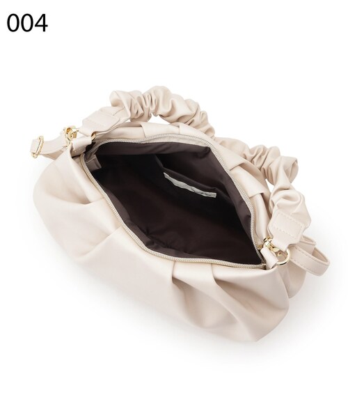 SHOO・LA・RUE（シューラルー）の「◆【2WAY】ギャザーショルダー（ショルダーバッグ・レディース・アイボリー/ブラック/ダークグリーン・00）」の11枚目の写真