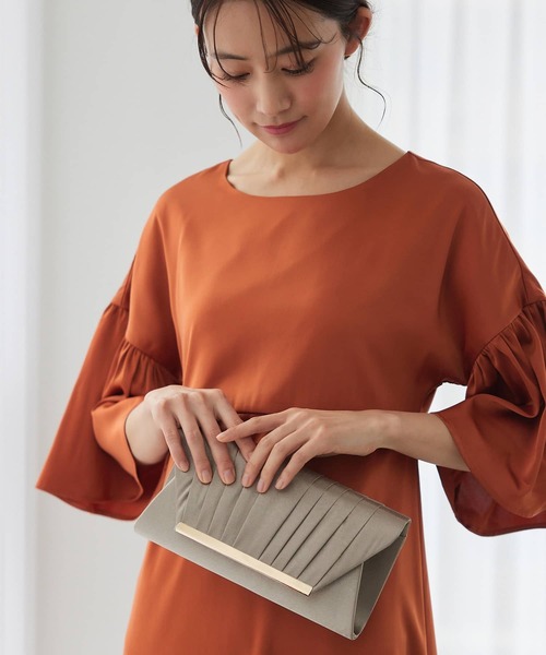 Edit Sheen（エディットシーン）の「サテンタックパーティークラッチ（クラッチバッグ・レディース・ベージュ/ゴールド/ブラック・FREE）」の8枚目の写真