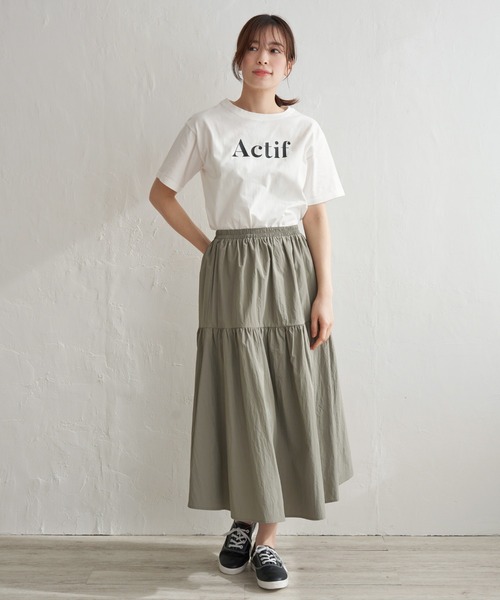 LBC（エルビーシー）の「レターロゴＴ（Tシャツ/カットソー・レディース・ベージュ/ホワイト/チャコールグレー・M/L）」の4枚目の写真