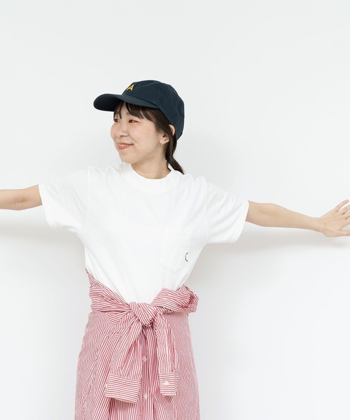 PAR ICI（パーリッシィ）の「度詰め天竺ポケット刺繍 モックネックTシャツ（Tシャツ/カットソー・レディース・レッド/ブラウン/杢グレー/ホワイト/ネイビー・FREE）」の6枚目の写真