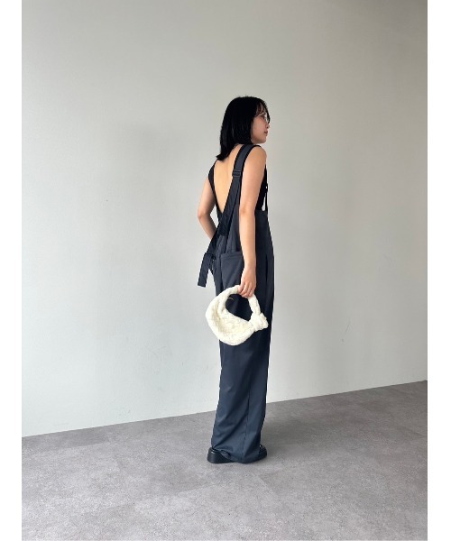 ✳︎新品✳︎ HANNE サスペンダートラウザーパンツ ホワイト HANNE（アン）の「サスペンダートラウザー（サロペット