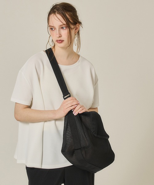 coca(coca)(コカ)の「メッシュジム・ショルダーバック(ショルダーバッグ・レディース・ブラック・ONE SIZE)」の2枚目の写真