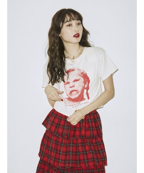 jouetie（ジュエティ）の「ガールフォトクロップドフィット Tシャツ（Tシャツ/カットソー・レディース・オフホワイト/ブラック/グリーン・MEDIUM）」の7枚目の写真
