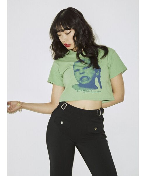 jouetie（ジュエティ）の「ガールフォトクロップドフィット Tシャツ（Tシャツ/カットソー・レディース・オフホワイト/ブラック/グリーン・MEDIUM）」の14枚目の写真