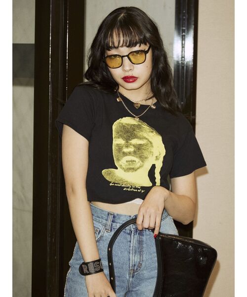 jouetie（ジュエティ）の「ガールフォトクロップドフィット Tシャツ（Tシャツ/カットソー・レディース・オフホワイト/ブラック/グリーン・MEDIUM）」の16枚目の写真