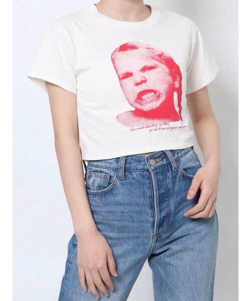 jouetie（ジュエティ）の「ガールフォトクロップドフィット Tシャツ（Tシャツ/カットソー・レディース・オフホワイト/ブラック/グリーン・MEDIUM）」の21枚目の写真