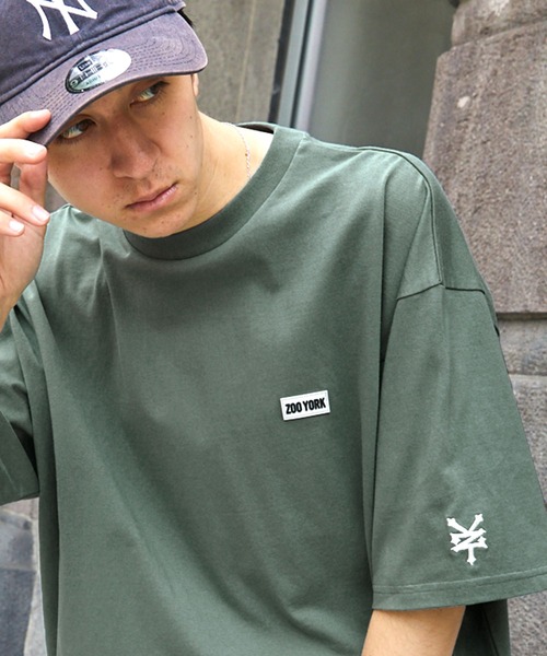 ZOO YORK（ズーヨーク）の「ZOO YORK/ズーヨーク 別注 ラバーネーム/ロゴ刺繍 ビッグシルエット半袖Tシャツ（Tシャツ/カットソー・メンズ・ブルー/ホワイト/グリーン/ピンク/ブラック/ベージュ・L/M）」の4枚目の写真