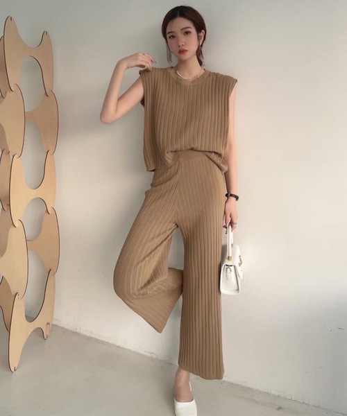 LUGG NAGG(ラグナグ)の「リブニットフレンチスリーブ&パンツセットアップ(セットアップ・レディース・ブラック/アイボリー/モカ・M)」の3枚目の写真