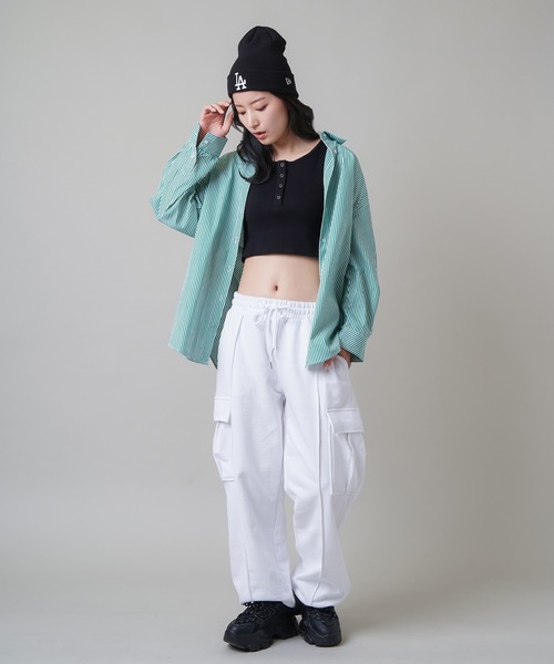 SPINNS（スピンズ）の「ピンタック入り 裏毛カーゴパンツ（カーゴパンツ・レディース・カーキ/オフホワイト/スミクロ/ブラック/オートミール・ONESIZE）」の14枚目の写真