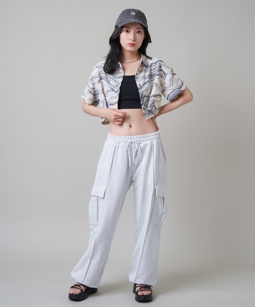 SPINNS（スピンズ）の「ピンタック入り 裏毛カーゴパンツ（カーゴパンツ・レディース・カーキ/オフホワイト/スミクロ/ブラック/オートミール・ONESIZE）」の6枚目の写真