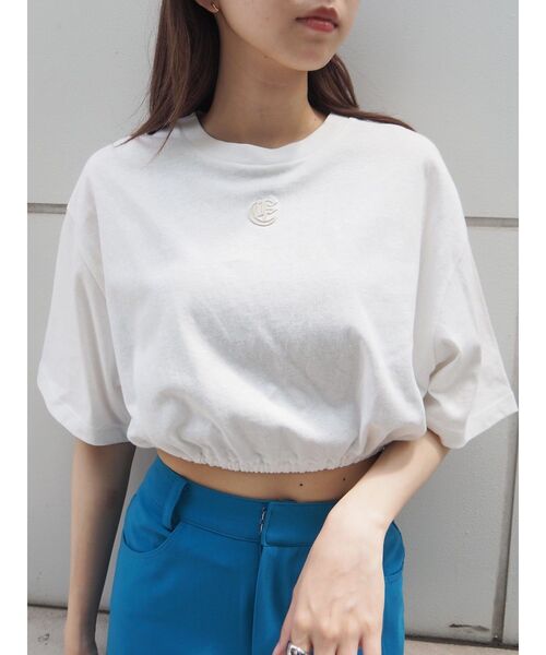 EVRIS（エヴリス）の「ワンポイントクロップドTシャツ（Tシャツ/カットソー・レディース・ブラック/パープル/ホワイト・FREE）」の2枚目の写真