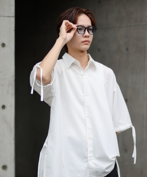 SPINNS（スピンズ）の「黒縁サングラス/ブルーレンズ/クラシック/UVカット/ユニセックス（サングラス・メンズ・ブラック系その他/ブラック×ブルー・ONESIZE）」の7枚目の写真