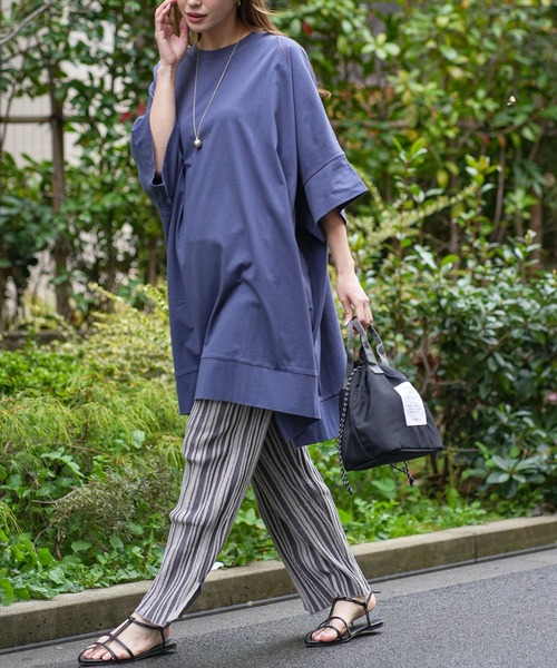 mili an deni(ミリアンデニ)の「マント型チュニックTシャツ(Tシャツ/カットソー・レディース・ブラック/アッシュグレー/カーキ/オフホワイト/チャコールグレー/ネイビー/ベージュ/オリーブ/ダークブルー/ブルー・L/M)」の18枚目の写真