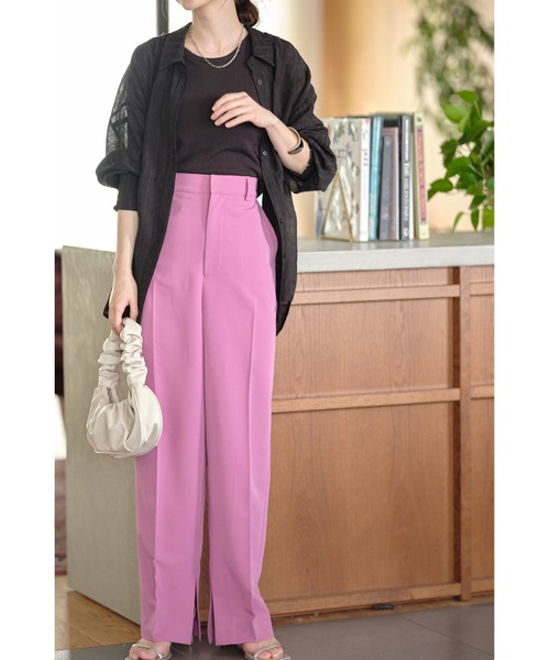 &. NOSTALGIA（アンドドットノスタルジア）の「ヘムスリットストレートパンツ（その他パンツ・レディース・ベージュ/ピンク・SMALL/MEDIUM）」の3枚目の写真