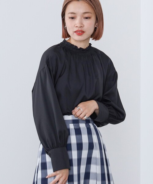 BEAMS HEART(ビームスハート)の「2WAY シャーリング ブラウス(シャツ/ブラウス・レディース・オフホワイト/オリーブ/ブラック/ブラウン系その他4・FREE)」の11枚目の写真