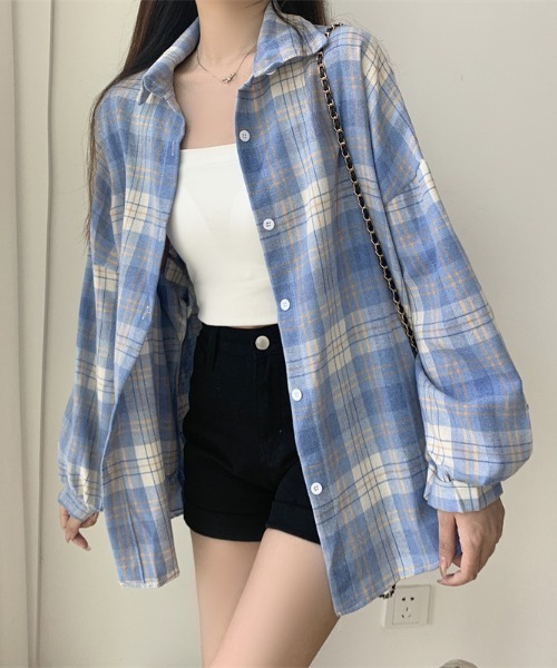 FREE STYLISTS(フリー スタイリスト)の「YUGA_YGMC ボリュームスリーブ チェック柄シャツブラウス(シャツ/ブラウス・レディース・イエロー/グリーン/ブルー/ブラック/ベビーピンク・FREE)」の3枚目の写真