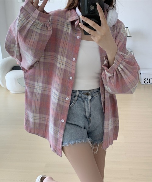 FREE STYLISTS(フリー スタイリスト)の「YUGA_YGMC ボリュームスリーブ チェック柄シャツブラウス(シャツ/ブラウス・レディース・イエロー/グリーン/ブルー/ブラック/ベビーピンク・FREE)」の9枚目の写真