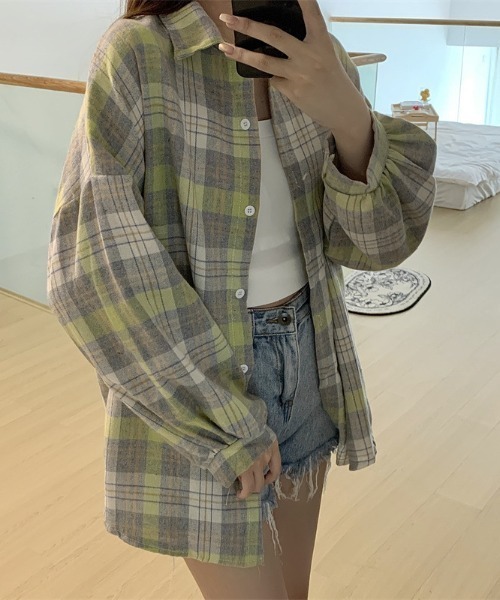 FREE STYLISTS(フリー スタイリスト)の「YUGA_YGMC ボリュームスリーブ チェック柄シャツブラウス(シャツ/ブラウス・レディース・イエロー/グリーン/ブルー/ブラック/ベビーピンク・FREE)」の15枚目の写真