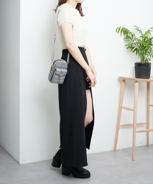 Chico(チコ)の「お財布付きショルダーバッグ(ショルダーバッグ・レディース・ブラック系その他2/ライトベージュ/ブラック/シルバー・FREE)」の21枚目の写真