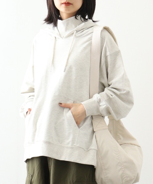 atONE（アットワン）の「atONE ハイネックリブ裏毛パーカー（パーカー・レディース・ホワイト/ブラック/オートミール・4L～5L/LL～3L/M～Ｌ）」の13枚目の写真