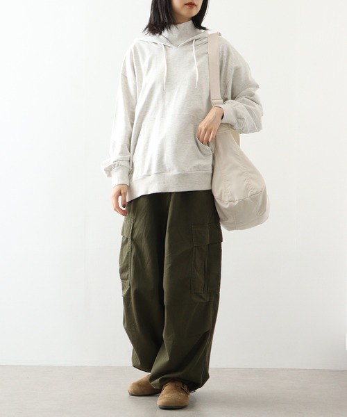 atONE（アットワン）の「atONE ハイネックリブ裏毛パーカー（パーカー・レディース・ホワイト/ブラック/オートミール・4L～5L/LL～3L/M～Ｌ）」の18枚目の写真
