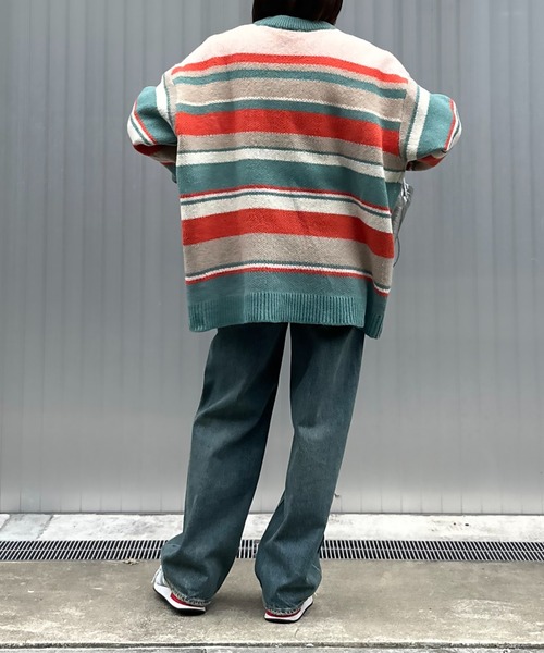 mi via loca（ミヴィアロカ）の「マルチボーダーロゴ BIGジャガードニット（ニット/セーター・レディース・ネイビー系/オレンジ系・FREE）」の14枚目の写真