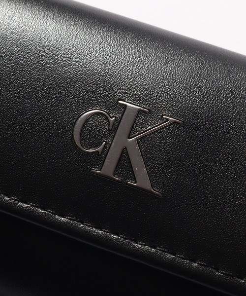 Calvin Klein メタルロゴプレート ボックス クロスボディバッグ 新品 