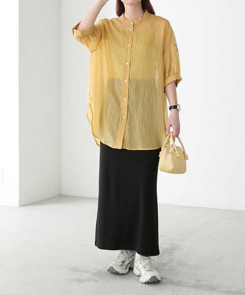 BONLECILL（ボンルシール）の「シアーストライプボリュームスリーブバンドカラー半袖シャツ（シャツ/ブラウス・レディース・ピンク/ブルー/ブラック/アイボリー/イエロー/ネイビー/レッド/グレイッシュブルー/オレンジ・FREE）」の11枚目の写真