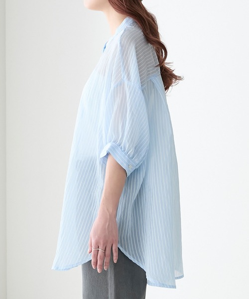 BONLECILL（ボンルシール）の「シアーストライプボリュームスリーブバンドカラー半袖シャツ（シャツ/ブラウス・レディース・ピンク/ブルー/ブラック/アイボリー/イエロー/ネイビー/レッド/グレイッシュブルー/オレンジ・FREE）」の22枚目の写真