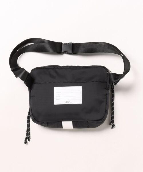A.P.C BANANE TREK ボディバッグ　本日のみ A.P.C BANANE TREK ボディバッグ 本日のみ - メルカリ