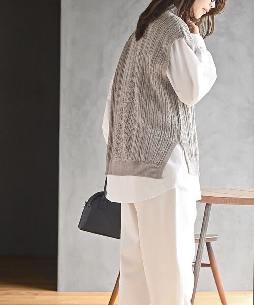 rps（アールピーエス）の「透かし柄ニットベスト（ベスト・レディース・アイボリー/イエロー/モカ/オフホワイト/チャコールグレー/ベージュ系その他・フリー）」の18枚目の写真