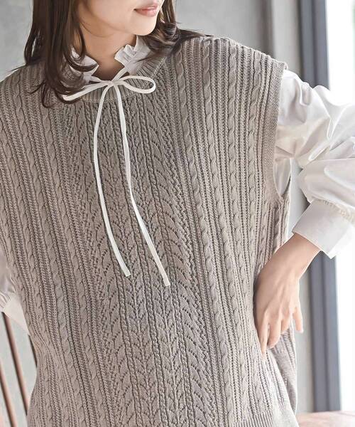 rps（アールピーエス）の「透かし柄ニットベスト（ベスト・レディース・アイボリー/イエロー/モカ/オフホワイト/チャコールグレー/ベージュ系その他・フリー）」の19枚目の写真