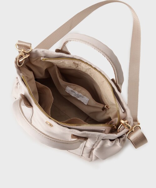 OPAQUE.CLIP（オペークドットクリップ）の「◆【軽量/撥水/2WAY】マルチポケットミニトートバッグ（トートバッグ・レディース・ブラック/ライトベージュ/グレー・00）」の9枚目の写真