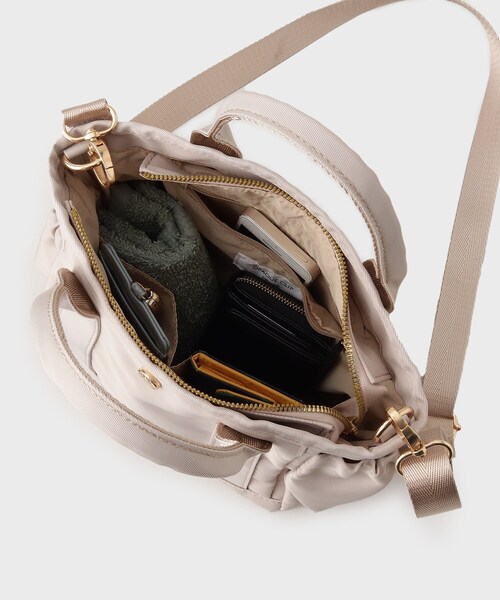 OPAQUE.CLIP（オペークドットクリップ）の「◆【軽量/撥水/2WAY】マルチポケットミニトートバッグ（トートバッグ・レディース・ブラック/ライトベージュ/グレー・00）」の12枚目の写真