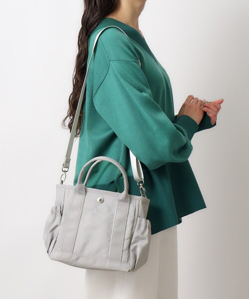 OPAQUE.CLIP（オペークドットクリップ）の「◆【軽量/撥水/2WAY】マルチポケットミニトートバッグ（トートバッグ・レディース・ブラック/ライトベージュ/グレー・00）」の17枚目の写真