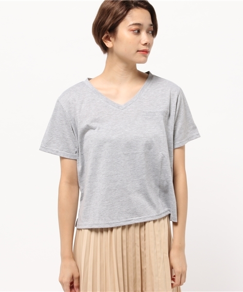 Kastane(カスタネ)の「ポケットVネックTシャツ(Tシャツ/カットソー・レディース・アイボリー/カーキ/スミクロ/グレー・FREE)」の5枚目の写真