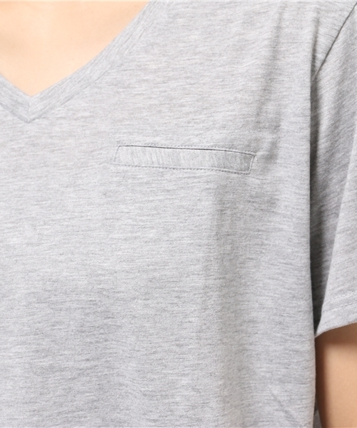 Kastane(カスタネ)の「ポケットVネックTシャツ(Tシャツ/カットソー・レディース・アイボリー/カーキ/スミクロ/グレー・FREE)」の10枚目の写真