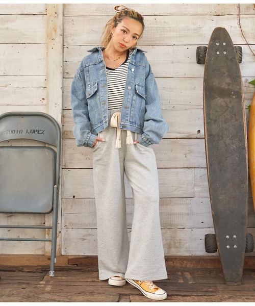 anap mimpi(アナップミンピ)の「切替 BIG ポケット デニム ジャケット(デニムジャケット・レディース・ライトブルー・FREE)」の5枚目の写真