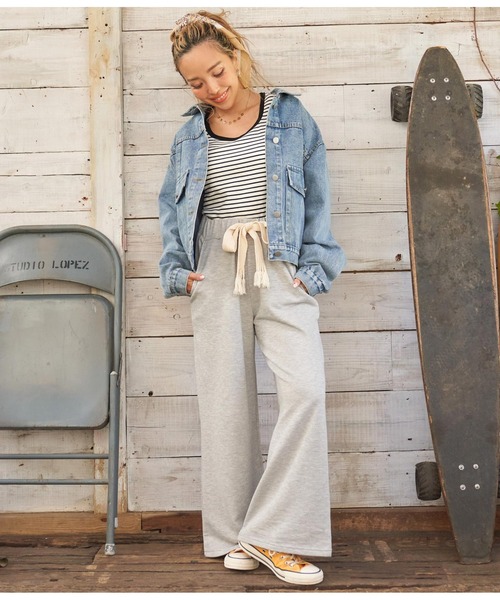 anap mimpi(アナップミンピ)の「切替 BIG ポケット デニム ジャケット(デニムジャケット・レディース・ライトブルー・FREE)」の6枚目の写真