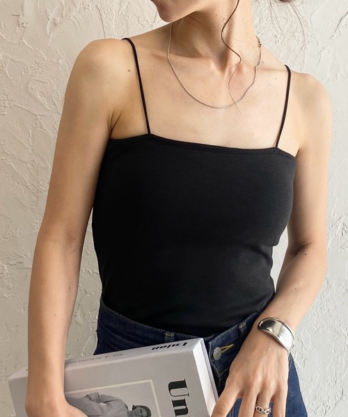 She's Closet(シーズクローゼット)の「ベアトップブラカップ付きキャミソールトップス(キャミソール・レディース・アイボリー/ブラック/オフホワイト/グリーン/チャコール/サンドベージュ・FREE)」の1枚目の写真