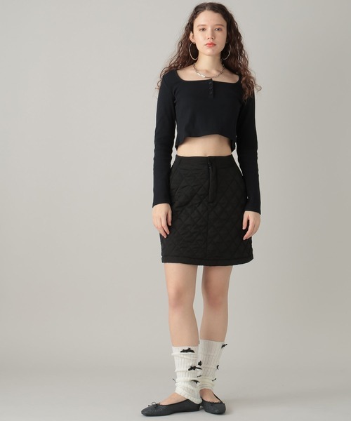 FOREVER 21（フォーエバー トゥエンティーワン）の「ミニリボンレッグウォーマー（レッグウォーマー・レディース・ブラック/ホワイト・FREE）」の4枚目の写真