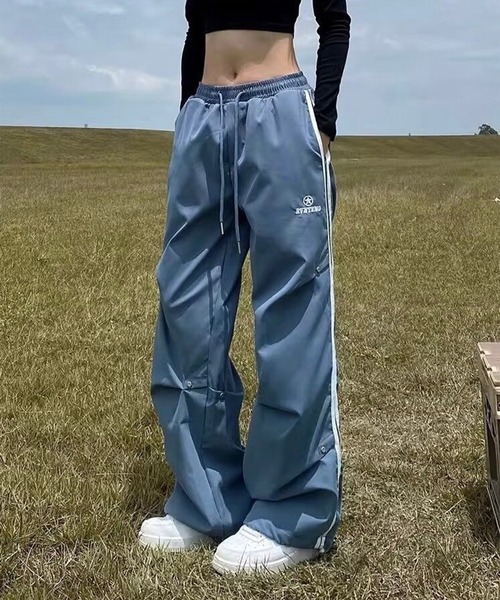 LYEON（リヨン）の「サイドライントラックパンツ/タックワイドパンツ（その他パンツ・レディース・ベージュ/ブルー/ブラック・FREE）」の10枚目の写真