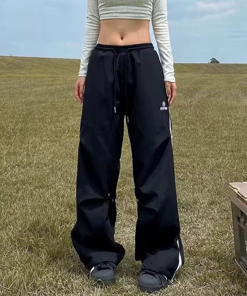 LYEON（リヨン）の「サイドライントラックパンツ/タックワイドパンツ（その他パンツ・レディース・ベージュ/ブルー/ブラック・FREE）」の16枚目の写真
