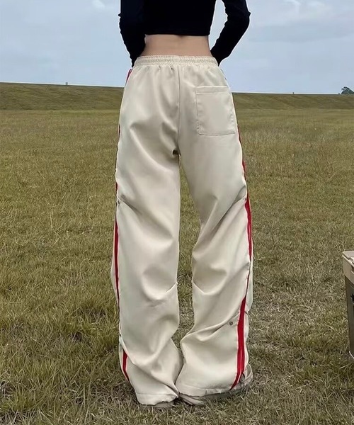 LYEON（リヨン）の「サイドライントラックパンツ/タックワイドパンツ（その他パンツ・レディース・ベージュ/ブルー/ブラック・FREE）」の20枚目の写真