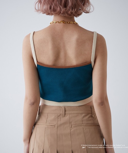 Reebok(リーボック)の「【Reebok/リーボック】別注配色ショートリブキャミソール(キャミソール・レディース・ホワイト/グリーン/ネイビー・MEDIUM)」の4枚目の写真