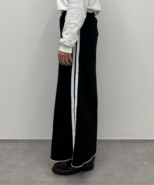kutir(クティール)の「【3サイズ展開】アソートラインメロースカート(スカート・レディース・オートミール/ブラック/ブルー・SMALL/MEDIUM/LARGE)」の21枚目の写真
