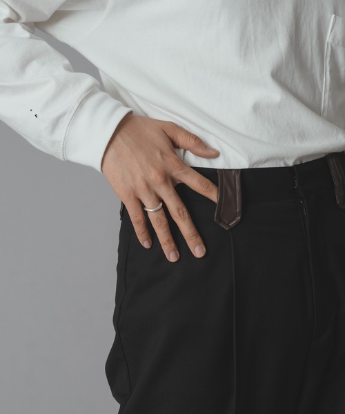 SELLE GLANT（セレグランテ）の「SEMI-FLARED TUCK WIDE PANTS/セミフレアタックワイドパンツ（スラックス・メンズ・ブラック/ダークブラウン・SMALL/MEDIUM/LARGE）」の17枚目の写真