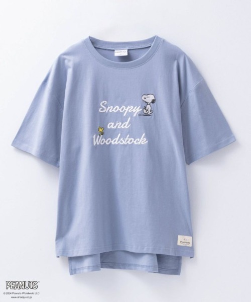 PEANUTS（ピーナッツ）の「【綿100%】PEANUTS スヌーピー スリット入りTシャツ（Tシャツ/カットソー・レディース・ホワイト/チャコールグレー/ブルー/クリーム・フリー）」の11枚目の写真