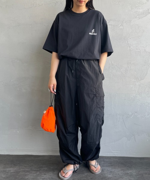 Gramicci（グラミチ）の「[GRAMICCI/グラミチ] ワンポイントロゴ ショートスリーブTシャツ（Tシャツ/カットソー・レディース・ホワイト/ブラック・M/L/XL）」の21枚目の写真